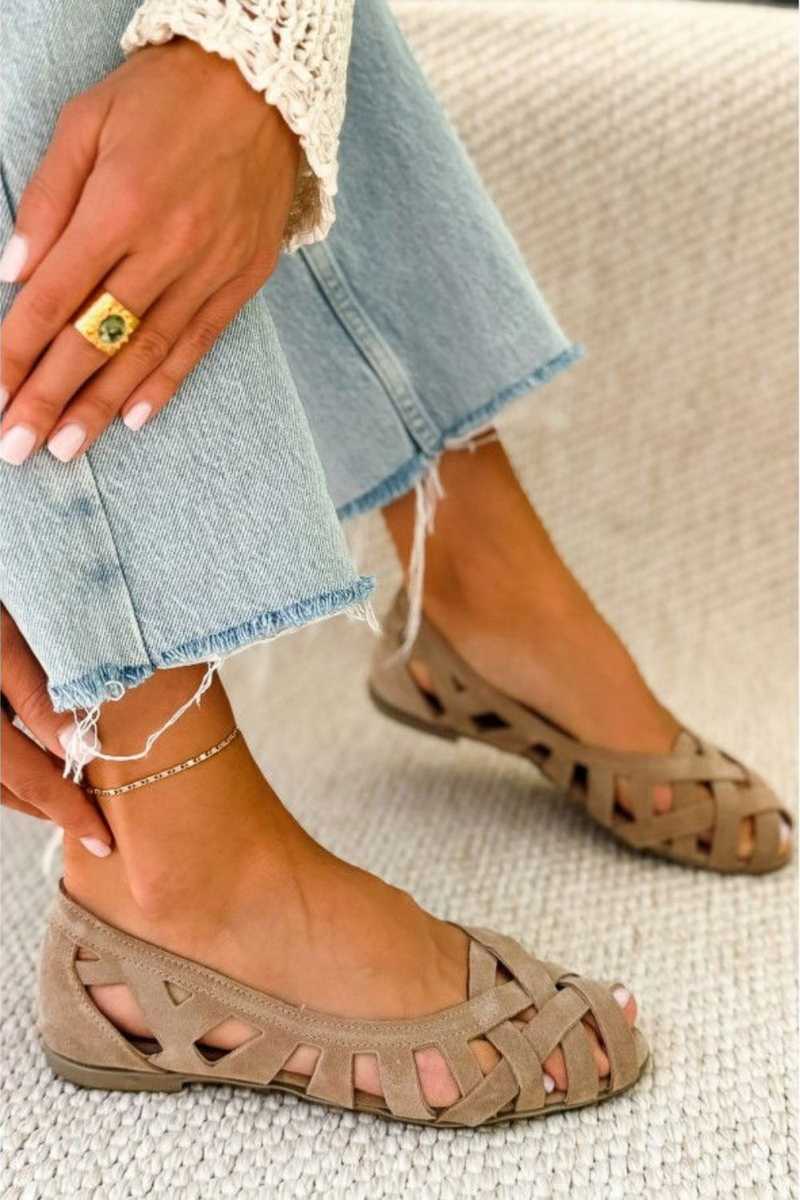 Zapatos planos de puntera abierta