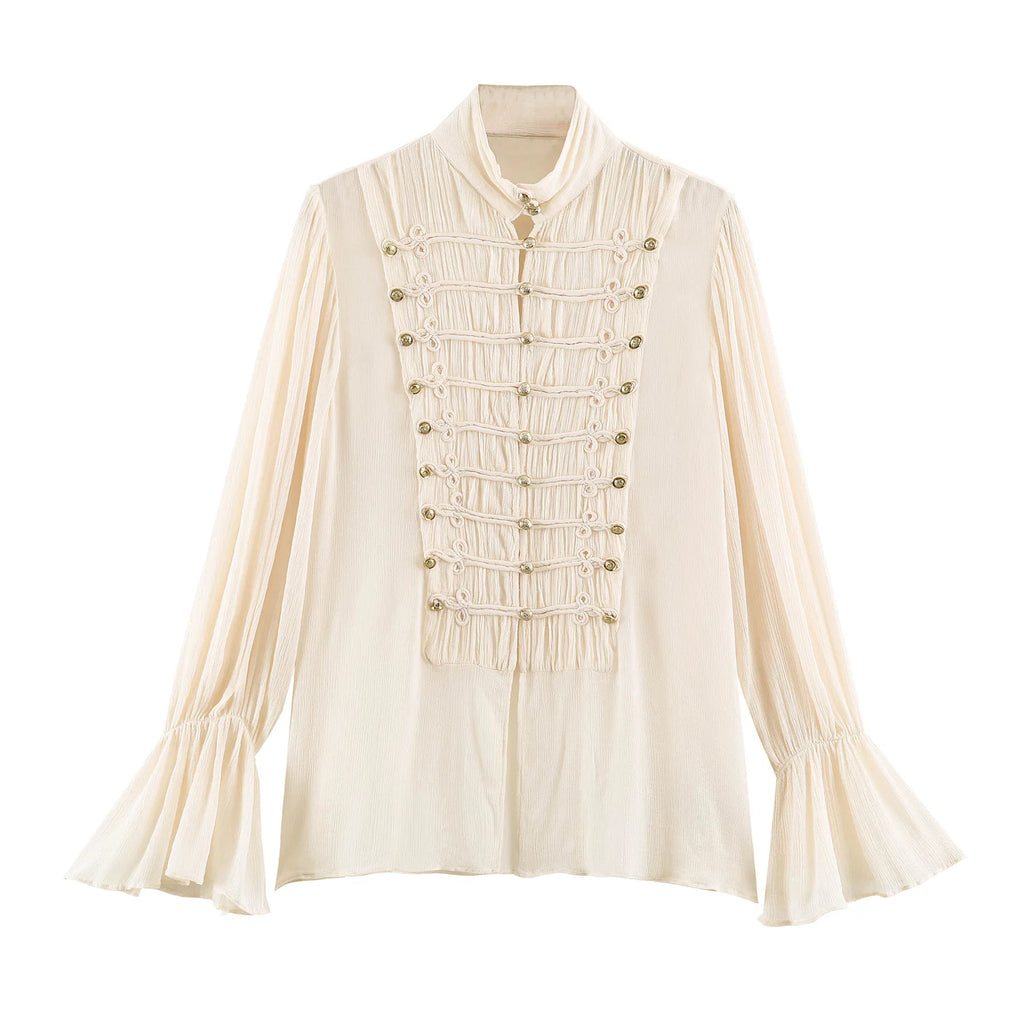 Blusa con alamares y mangas acampanadas