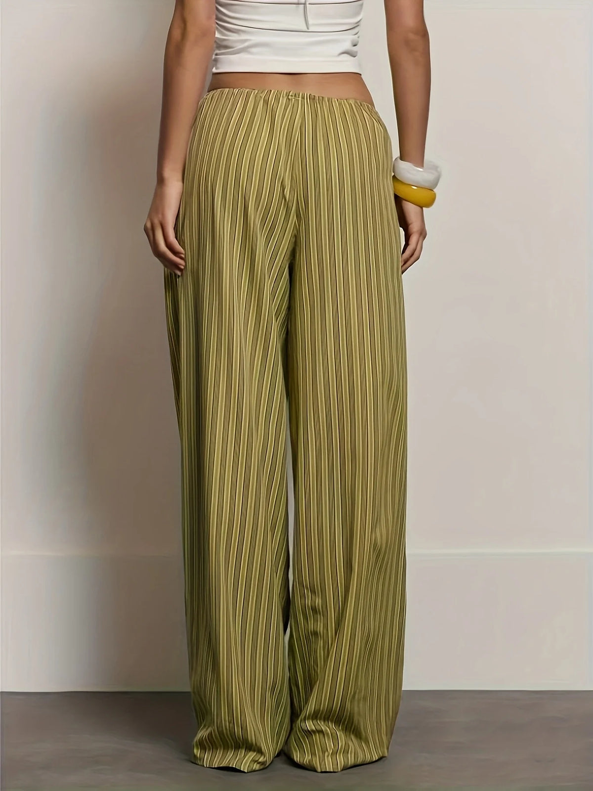 Pantalón ancho de rayas con cintura elástica