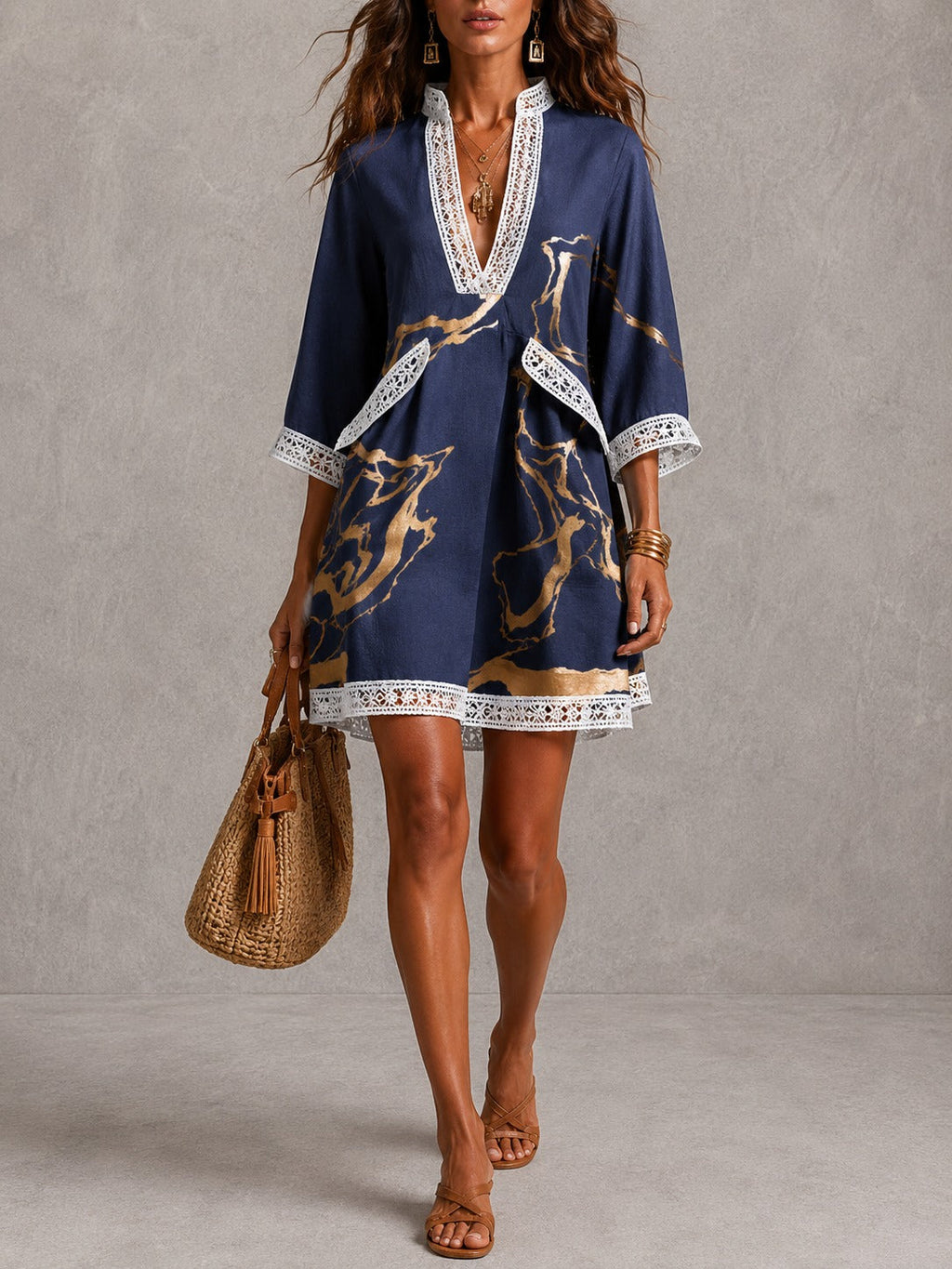 Vestido corto de encaje Nefertiti