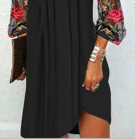 Vestido corto con mangas de tul bordado