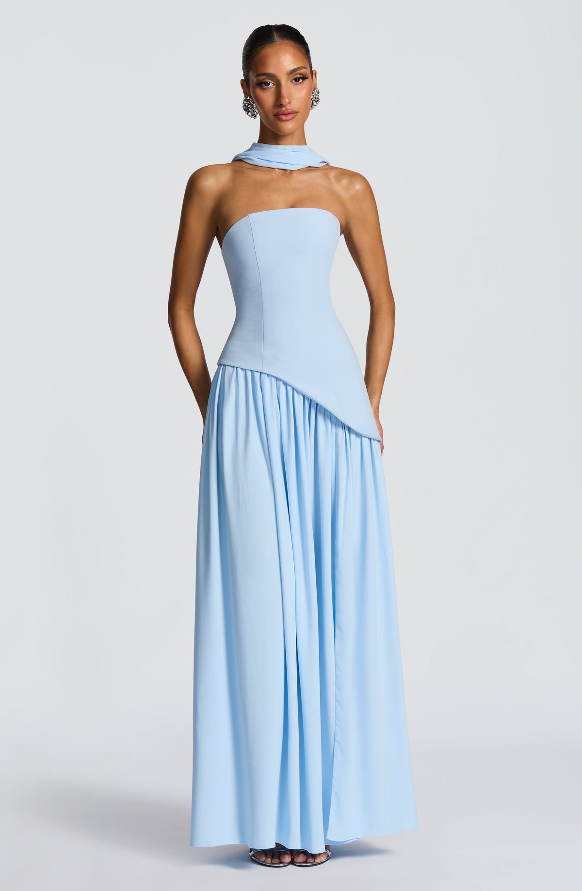 Vestido maxi palabra de honor con abertura