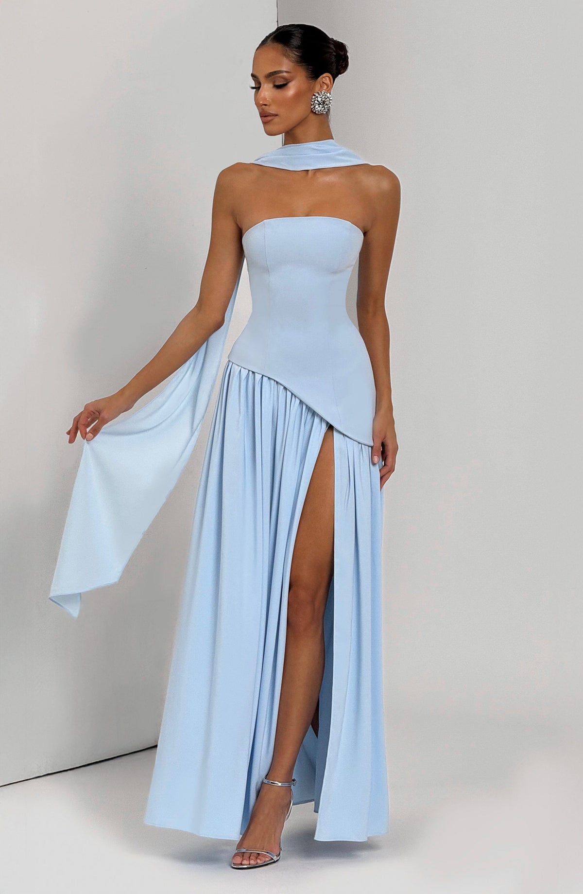 Vestido maxi palabra de honor con abertura