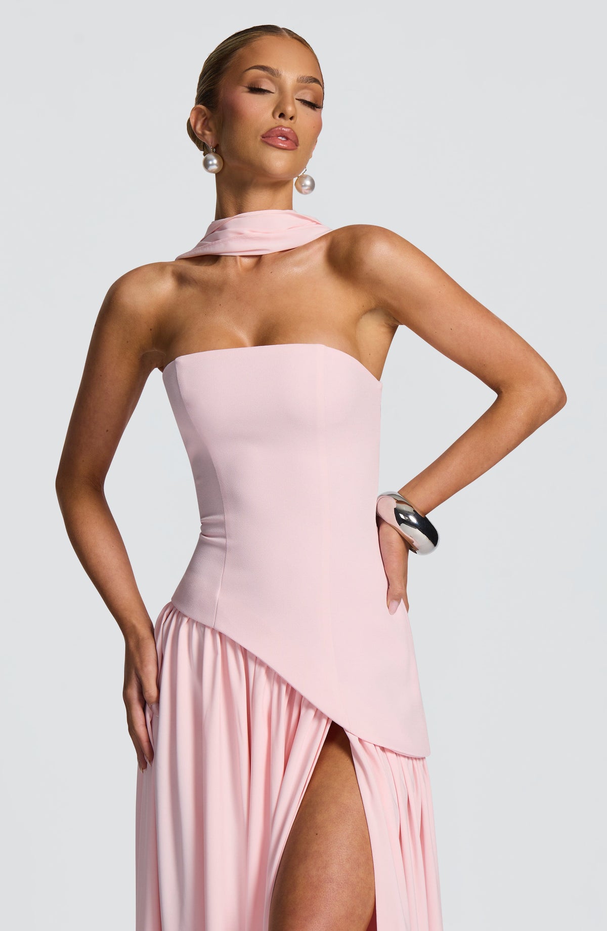 Vestido maxi palabra de honor con abertura