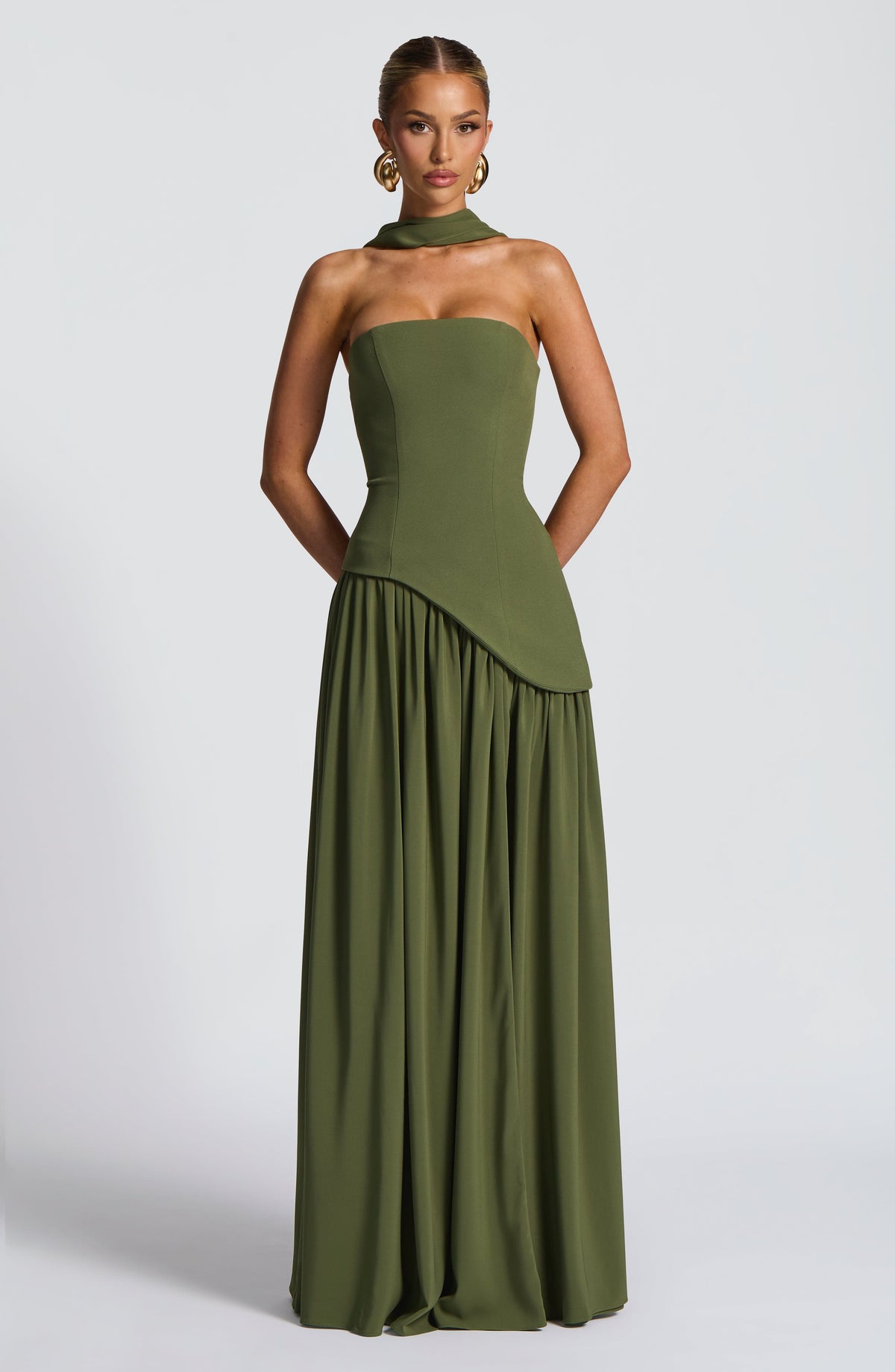 Vestido maxi palabra de honor con abertura