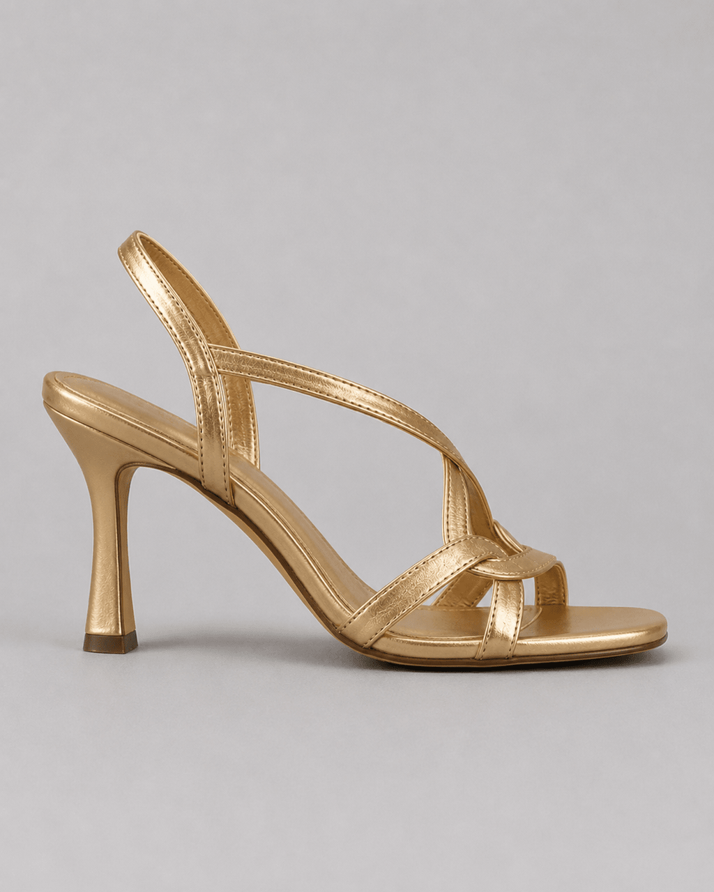 Sandalias de tacón fino con tiras cruzadas