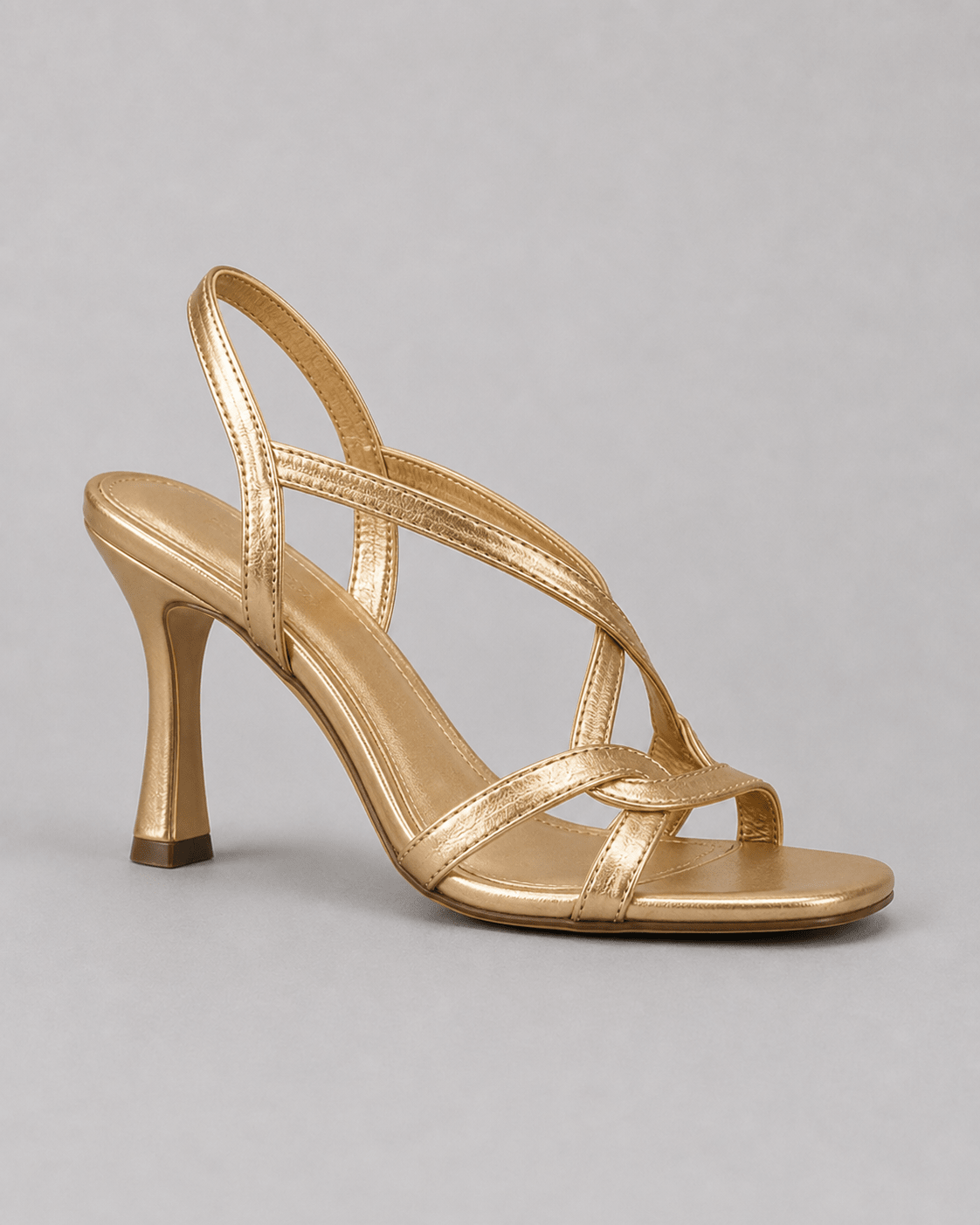 Sandalias de tacón fino con tiras cruzadas