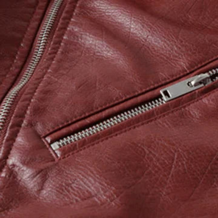 Chaqueta biker corta con cinturón